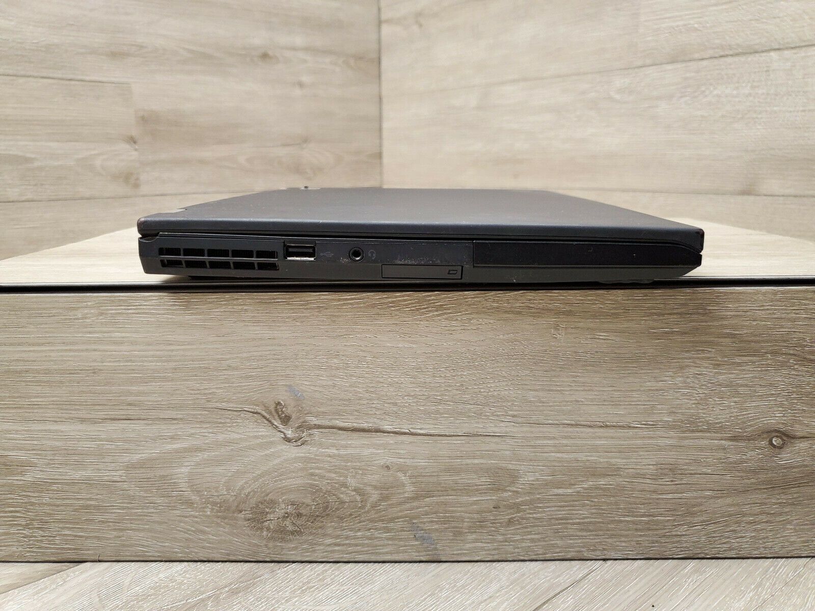 Lenovo T410 Laptop-Core i5 2.66ghz-8GB DDR3-256GB ssd-DVD-ROM