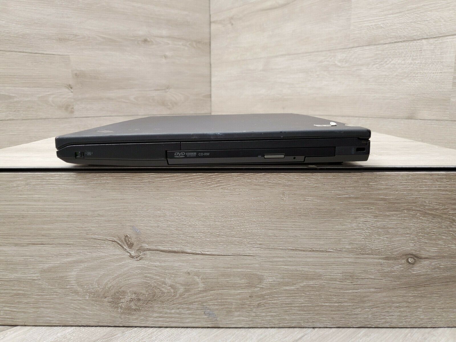 Lenovo T410 Laptop-Core i5 2.66ghz-8GB DDR3-256GB ssd-DVD-ROM